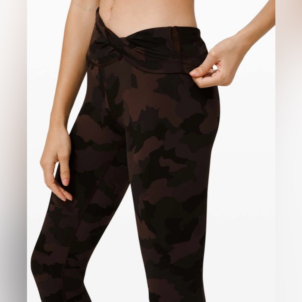 Lululemon sz 10 Wunder Train High-Rise Tight 25"
Heritage 365 Camo Brown Earth - Picture 12 of 15